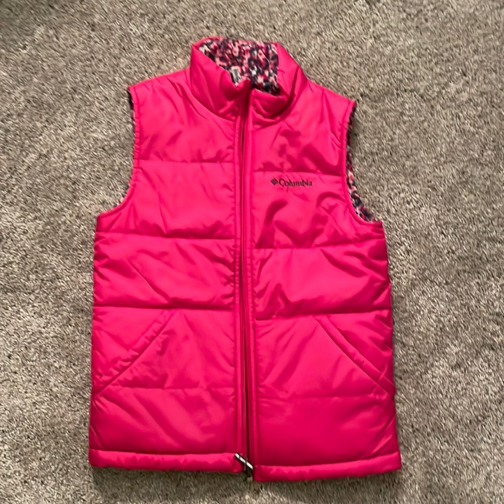 Girls Columbia hot pink reversible puffer vest